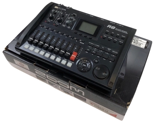 Zoom R8 Recorder 3